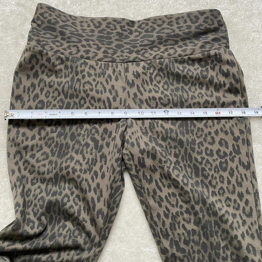 Carmen Marc Valvo Leopard Print Legging Olive Green Women's Medium NWT - Picture 13 of 13